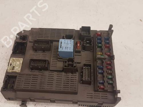 Sikringsdose CITROËN C5 I Break (DE_) 2.0 HDi (DERHSB, DERHSE) (107 hp) 28998079