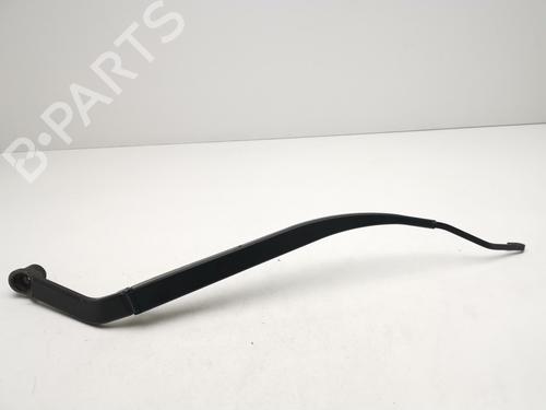 Used Front windshield wiper arm MITSUBISHI OUTLANDER III (GG_W, GF_W, ZJ, ZL, ZK) 2.0 4WD (GF7W) (150 hp) 28980530