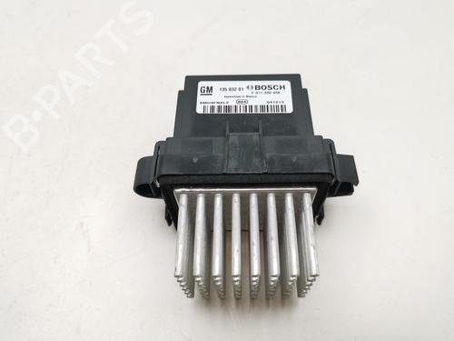 Used Heater resistor OPEL ASTRA J Sports Tourer (P10) [2010-2015]  28978912
