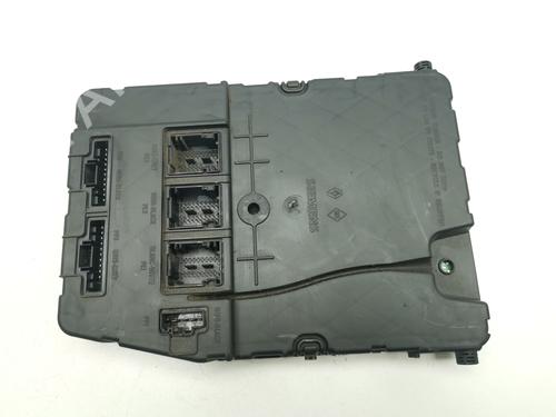 Elektronische module RENAULT MEGANE II Saloon (LM0/1_) [2003-2025]  28984894