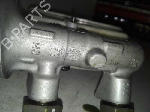 Brake master cylinder BMW 3 Compact (E46) 320 td | BP28984742M77 