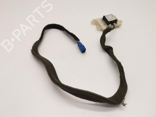 Used Antenna/Base RENAULT MEGANE IV Hatchback (B9A/M/N_) [2015-2025]  28985232