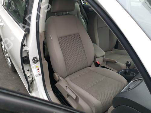 Used Right front seat VW GOLF VI (5K1) [2008-2014]  28993255