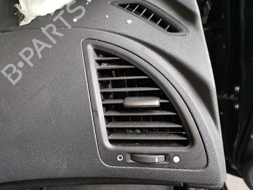 Used Air vent HONDA CIVIC VIII Hatchback (FN, FK) 2.2 CTDi (FK3) (140 hp) 28977597