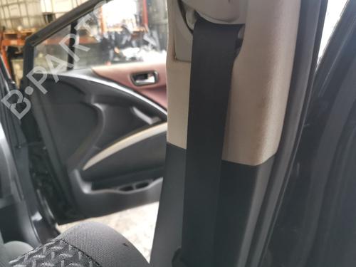 Ceinture de sécurité avant droite TOYOTA COROLLA Verso (ZER_, ZZE12_, R1_) 2.2 D-4D (AUR10_, AUR10R) (136 hp) 30077719