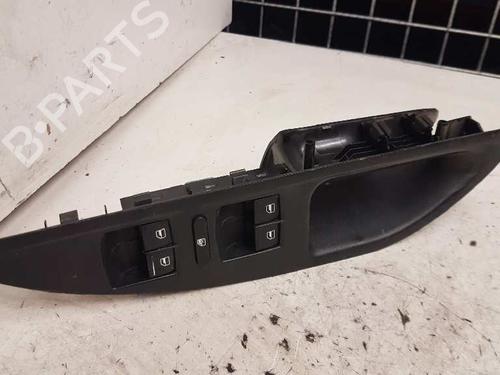 Used Left front window switch SEAT ALTEA XL (5P5, 5P8) [2006-2015]  28977997