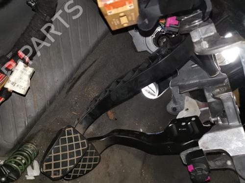 Used Clutch pedal AUDI Q5 (8RB) [2008-2019]  28983772