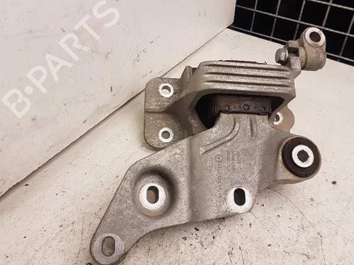 Used Engine mount MERCEDES-BENZ VITO Mixto (Double Cabin) (W447) [2014-2025]  28992983