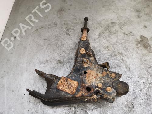 Used Left front suspension arm NISSAN TERRANO II (R20) [1992-2007]  28986655