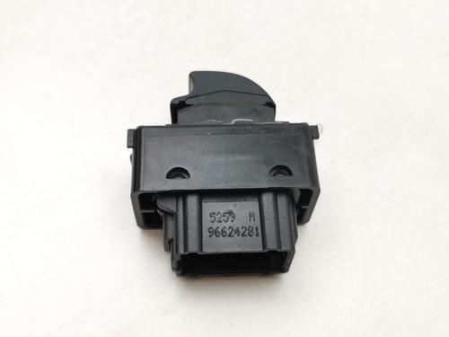 Right front window switch CITROËN BERLINGO MULTISPACE (B9) 1.6 HDi 90 4x4 | BP30884781I26