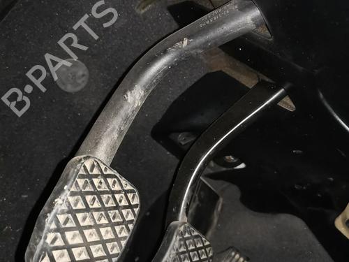 Used Clutch pedal BMW 3 Compact (E46) 320 td (150 hp) 28984649