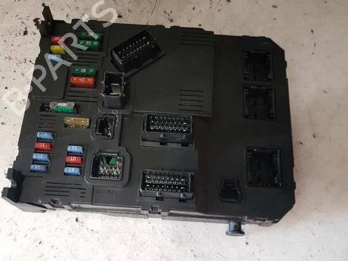 Sikringsdose PEUGEOT 206 Hatchback (2A/C) 1.4 HDi eco 70 (68 hp) 28998111