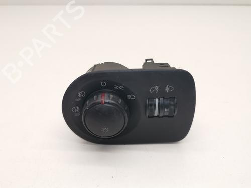 Used Headlight switch SEAT LEON (1P1) [2005-2013]  28978336