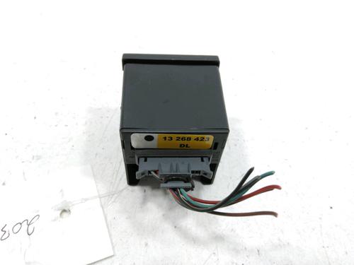 Warning switch OPEL MERIVA A MPV (X03) 1.7 CDTI (E75) | BP30990125I22 - Image 2