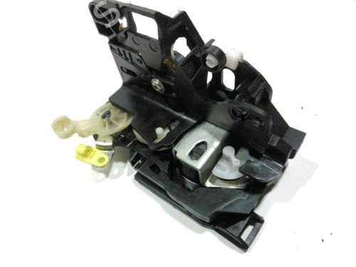 Front left lock DACIA SANDERO II 1.0 SCe 75 (B8JC, B8JD, B8NC) | BP37777478C98 - Image 2