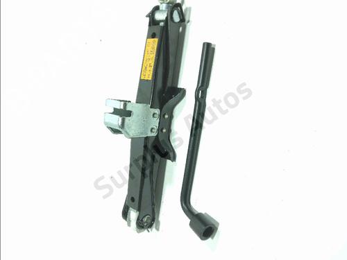 andre-renault-kadjar-ha_-hl_-2015-32334434 main image