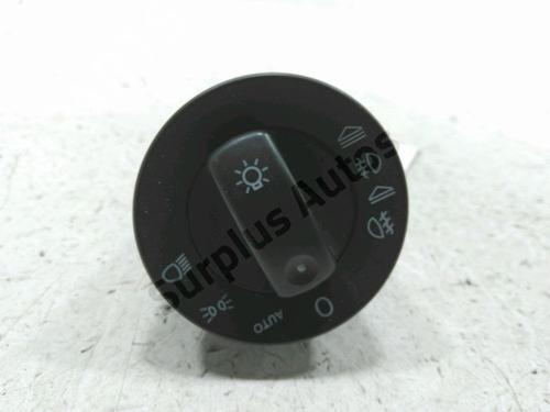 Used Headlight switch SEAT EXEO (3R2) 2.0 TDI (143 hp) 30990434
