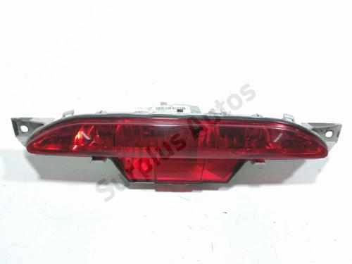 Used Rear fog light PEUGEOT 208 II (UB_, UP_, UW_, UJ_) 1.2 PureTech 100 (101 hp) 31822722