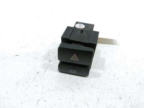 Bouton de warning TOYOTA COROLLA (_E12_) 1.4 D (NDE120_, NDE120R) (90 hp) 30990143