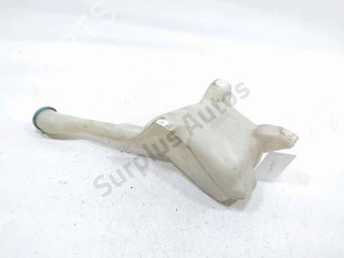 Used Windscreen washer tank HONDA CIVIC VII Hatchback (EU, EP, EV) 1.4 iS (EP1, EU5, EU7) (90 hp) 31008852