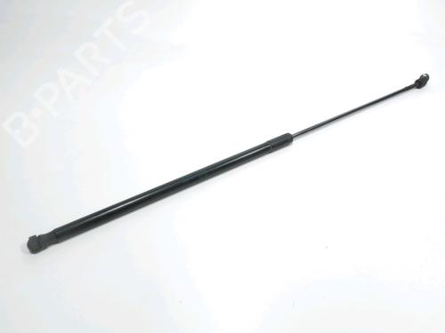 hood-lift-support-audi-a3-8v1-8vk-2012-2013-2014-2015-2016-2017-2018-2019-2020-28237726 main image