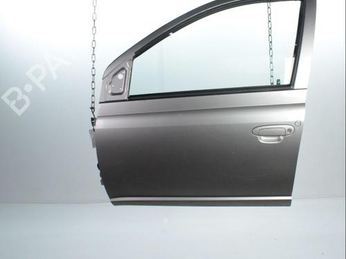 Used Left front door TOYOTA YARIS (_P1_) 1.4 D-4D (NLP10_, NLP10R) (75 hp) 28244268