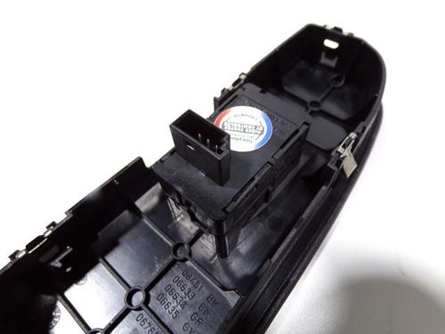 Right front window switch BMW 1 (E87) 118 d | BP37772775I26 - Image 2
