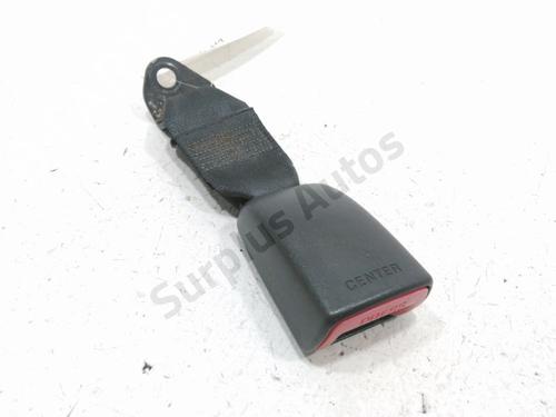 Used Seat buckle TOYOTA YARIS (_P9_) 1.0 VVT-i (KSP90_, KSP90R) (69 hp) 30992753