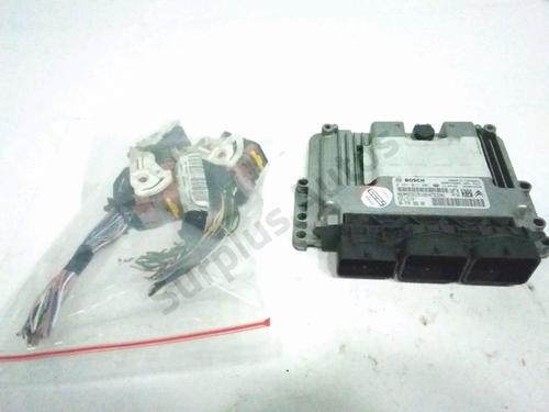 Used Engine control unit (ECU) PEUGEOT 206+ (2L_, 2M_) 1.4 HDi eco 70 (68 hp) 28221052