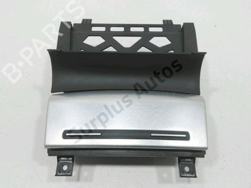 Asbak AUDI A3 Sportback (8PA) 1.6 TDI (105 hp) 30992251