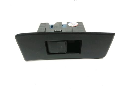 Used Right rear window switch Right rear window switch 37778330 37778330
