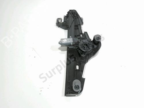 Elevador vidro trás esquerdo Elevador vidro trás esquerdo PEUGEOT 308 III (FB_, FH_, FP_, F3_, FM_) PureTech 130 (FPHNSL, FPHNST) (131 hp) 33034599 33034599