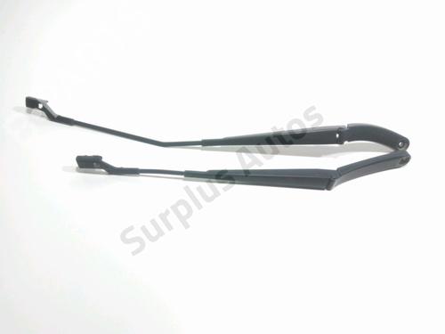 Used Front windshield wiper arm VW POLO VI (AW1, BZ1, AE1) 1.0 TSI (95 hp) 28272230