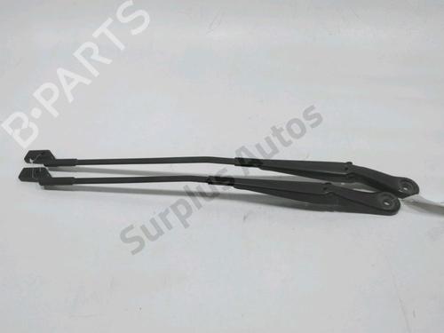 Used Front windshield wiper arm Front windshield wiper arm 31007942 31007942