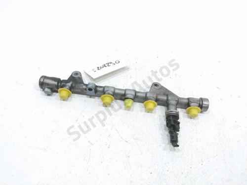 Used Injection rail Injection rail 30985132 30985132