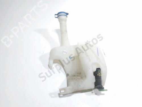 windscreen-washer-tank-ford-ecosport-2011-2012-2013-2014-2015-2016-2017-2018-2019-2020-2021-2022-31798618 main image