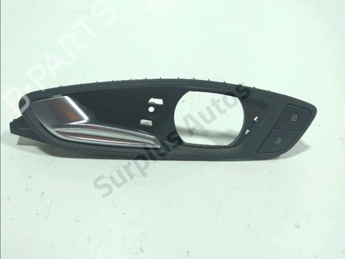 Used Front left interior door handle AUDI A1 Sportback (8XA, 8XF) 1.4 TDI (90 hp) 31750533