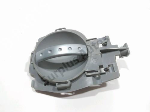 Used Front left interior door handle Front left interior door handle 30584768 30584768