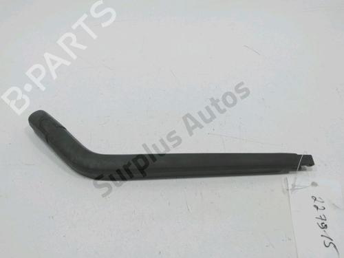 Used Rear windshield wiper arm DAIHATSU SIRION (M3_) 1.3 4WD (87 hp) 31007413
