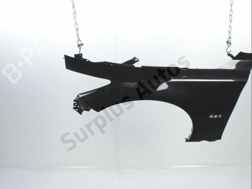 Used Left front fenders Left front fenders 37771755 37771755