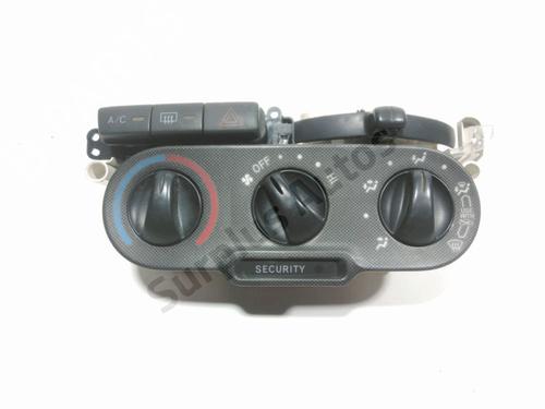 Comando chauffage TOYOTA YARIS (_P1_) 1.4 D-4D (NLP10_, NLP10R) (75 hp) 31327000