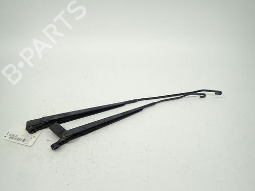 Used Front windshield wiper arm Front windshield wiper arm 37789742 37789742