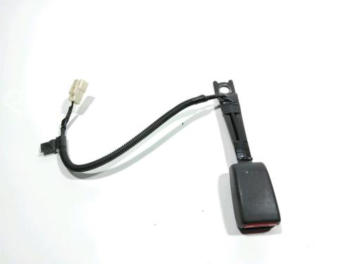 Used Seat buckle TOYOTA YARIS (_P9_) 1.3 VVT-i (SCP90_, SCP90R) (87 hp) 29857573