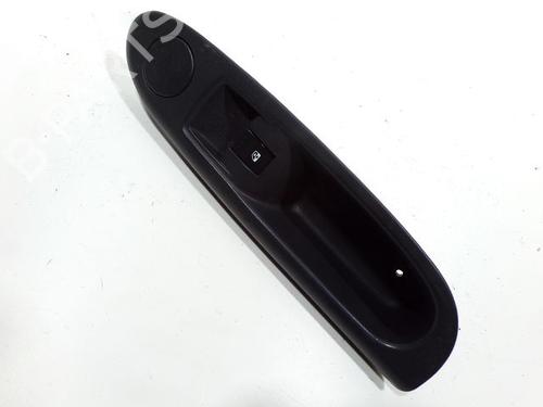 Used Right front window switch RENAULT CLIO II (BB_, CB_) [1998-2016]  28238340