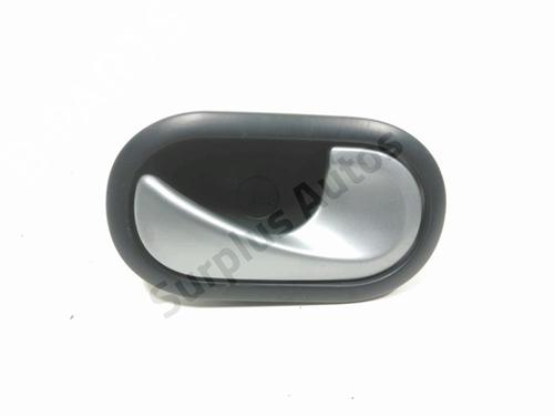 Højre fortil invendig håndtag RENAULT TWINGO II (CN0_) 1.2 16V (CN04, CN0B) (75 hp) 29858189