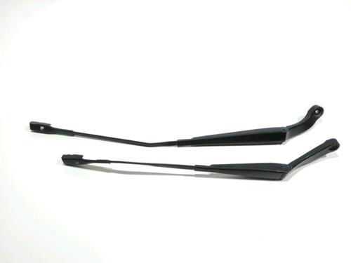 Used Front windshield wiper arm AUDI A3 Sportback (8VA, 8VF) 1.6 TDI (105 hp) 28271969