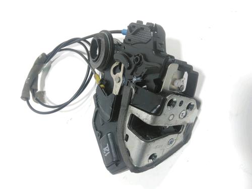 Used Rear left lock TOYOTA COROLLA Verso (ZER_, ZZE12_, R1_) 2.2 D-4D (AUR10_, AUR10R) (136 hp) 29859161