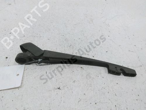 Used Rear windshield wiper arm OPEL AGILA B (H08) 1.3 CDTI (F68) (75 hp) 31007383
