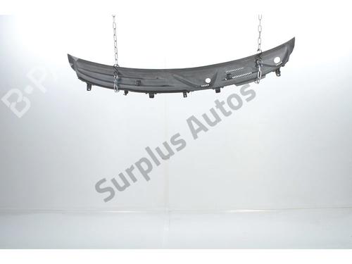 Griglia sotto parabrezza Griglia sotto parabrezza FIAT PANDA (169_) 1.2 (169AXF2A, 169AXF1A) (69 hp) 34148630 34148630