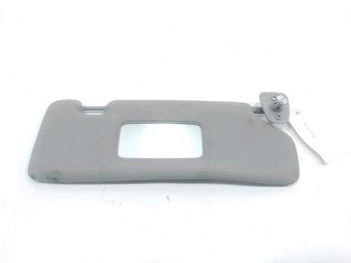 Used Right sun visor Right sun visor 31002604 31002604